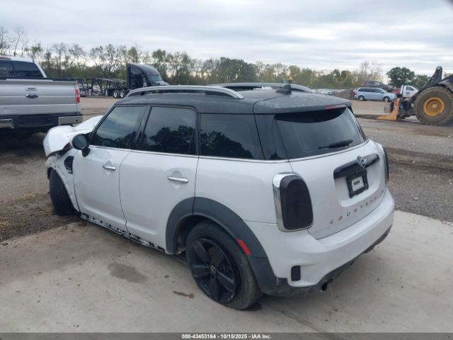 2019 MINI COUNTRYMAN WMZYV5C57K3E05169 Photo 2
