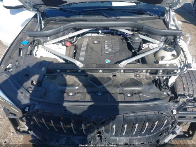 2022 BMW X6 5UXCY6C08N9N23661 Photo 9
