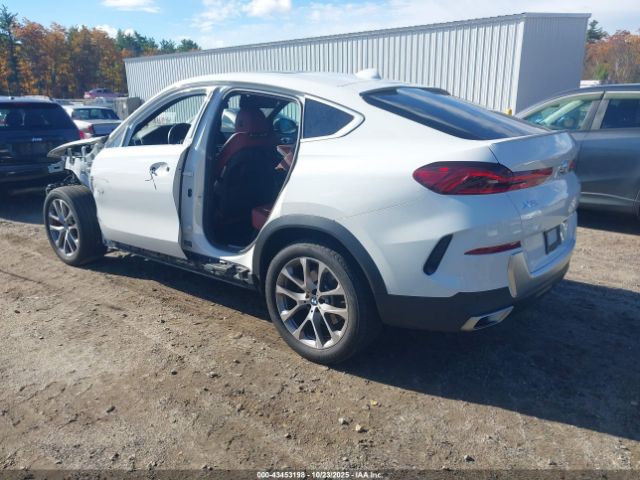 2022 BMW X6 5UXCY6C08N9N23661 Photo 2