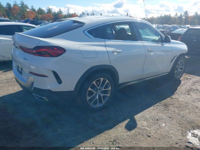 2022 BMW X6 5UXCY6C08N9N23661 Photo 3