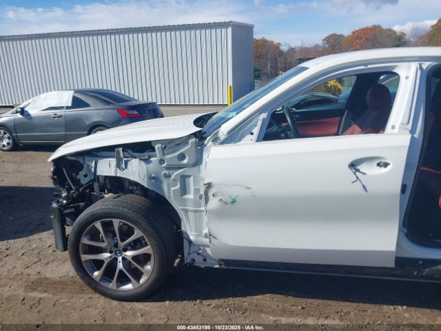 2022 BMW X6 5UXCY6C08N9N23661 Photo 5