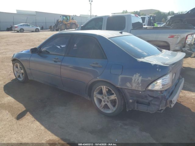 2004 LEXUS IS 300 JTHBD192340091888 Photo 2