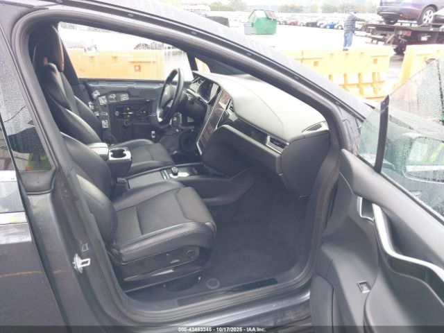 2016 TESLA MODEL X 5YJXCBE29GF019542 Photo 4