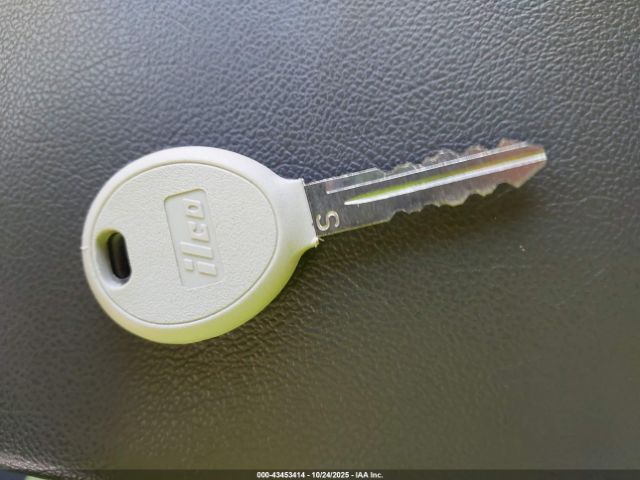 2013 CHRYSLER 200 1C3CCBBB8DN736857 Photo 10