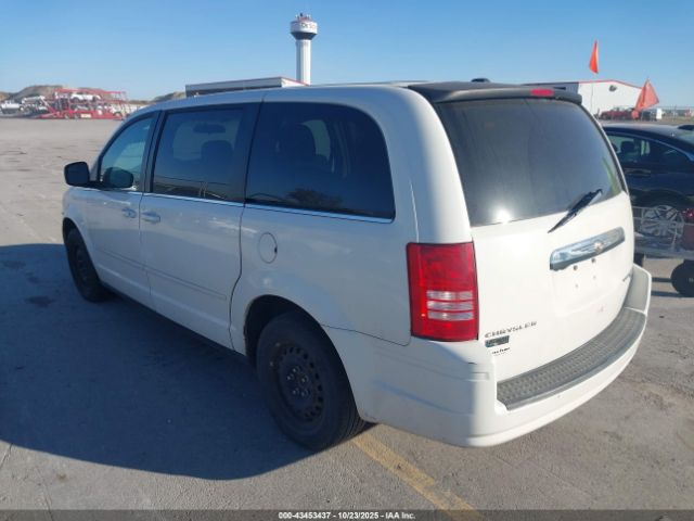 2009 CHRYSLER TOWN & COUNTRY 2A8HR44E49R644490 Photo 2