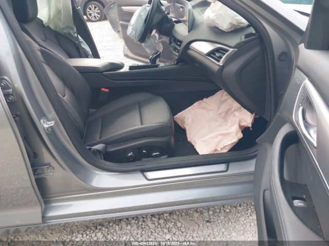 2025 CADILLAC CT5 1G6DS5RK1S0113684 Photo 4