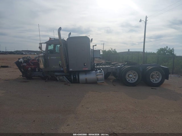 2015 Peterbilt 389 მანქანა იყიდება აუქციონზე, vin: 1XPXD49XXFD267141, აუქციონის ნომერი: 43453560