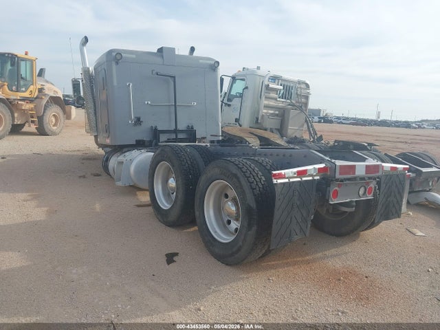 2015 Peterbilt 389 მანქანა იყიდება აუქციონზე, vin: 1XPXD49XXFD267141, აუქციონის ნომერი: 43453560
