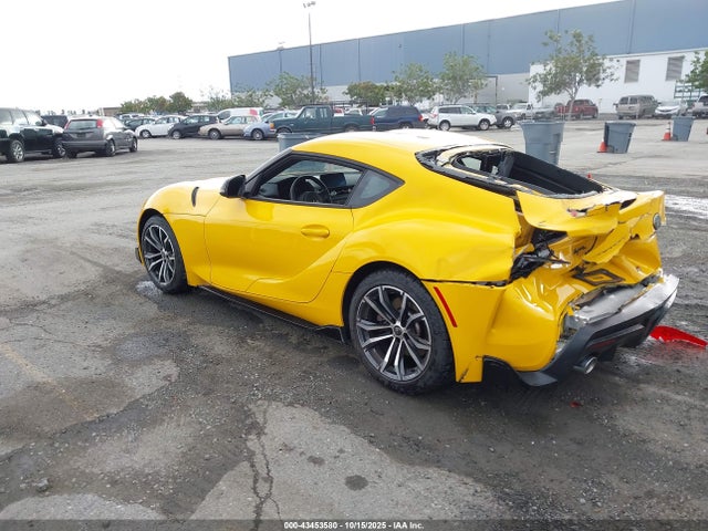 2021 TOYOTA GR SUPRA WZ1DB2C07MW042060 Photo 2