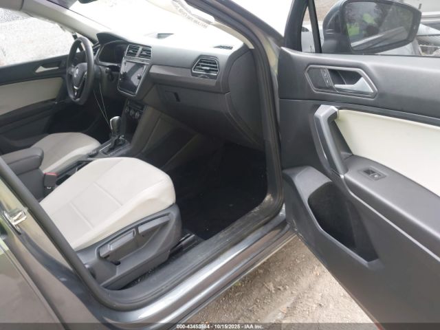 2020 VOLKSWAGEN TIGUAN 3VV2B7AX8LM181651 Photo 4