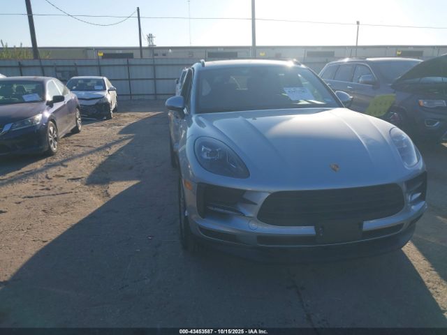 2021 PORSCHE MACAN WP1AA2A59MLB07350 Photo 0