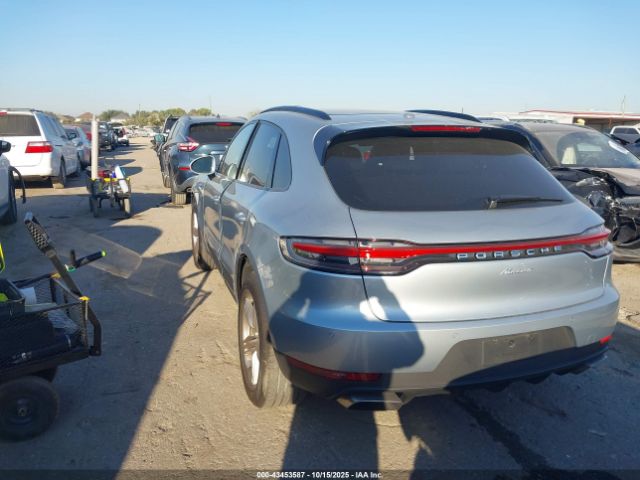 2021 PORSCHE MACAN WP1AA2A59MLB07350 Photo 2