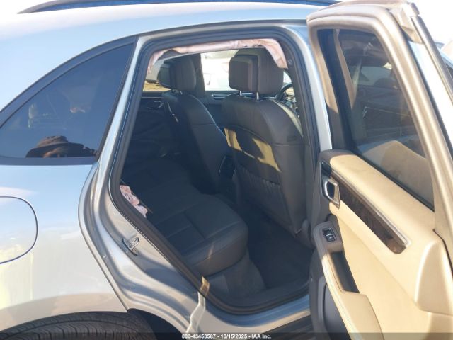 2021 PORSCHE MACAN WP1AA2A59MLB07350 Photo 7