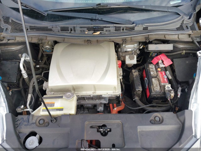 1N4BZ0CPXGC313871 Nissan 2016
