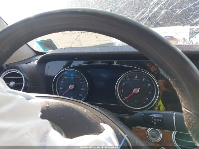 2018 Mercedes-benz E 300 4matic მანქანა იყიდება აუქციონზე, vin: WDDZF4KB6JA359009, აუქციონის ნომერი: 43453632