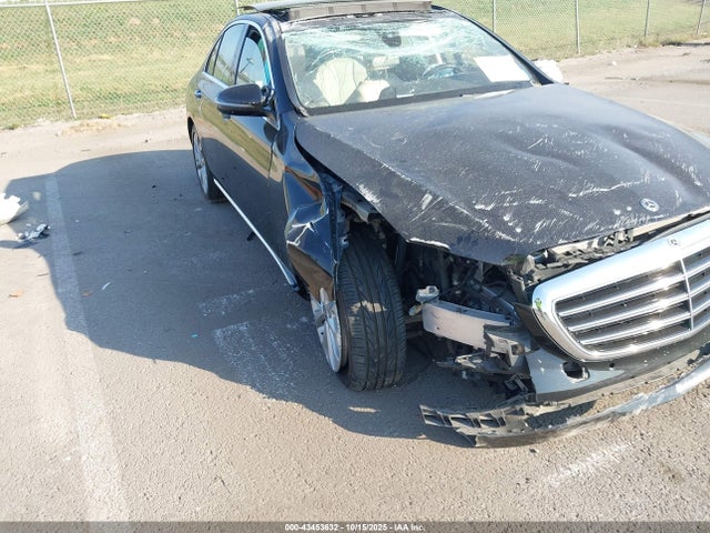 2018 Mercedes-benz E 300 4matic მანქანა იყიდება აუქციონზე, vin: WDDZF4KB6JA359009, აუქციონის ნომერი: 43453632