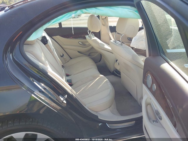 2018 Mercedes-benz E 300 4matic მანქანა იყიდება აუქციონზე, vin: WDDZF4KB6JA359009, აუქციონის ნომერი: 43453632
