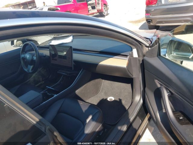 2018 TESLA MODEL 3 5YJ3E1EA2JF036507 Photo 4