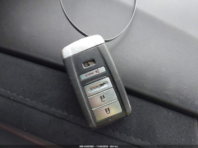 2019 ACURA RDX 5J8TC1H61KL010056 Photo 10