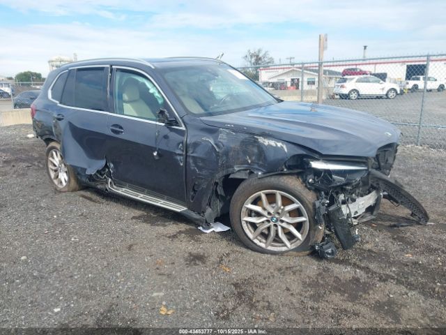 2021 BMW X5 5UXCR6C07M9E38101