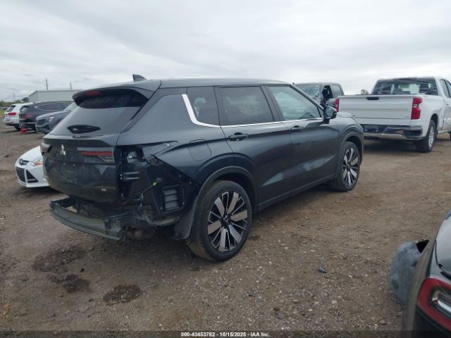 2025 MITSUBISHI OUTLANDER JA4J3VA87SZ014788 Photo 3