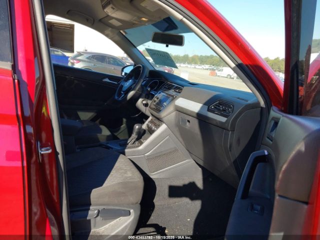 2018 VOLKSWAGEN TIGUAN 3VV1B7AX8JM031242 Photo 4