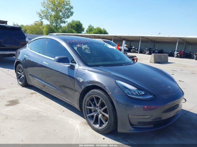 2018 TESLA MODEL 3 5YJ3E1EB9JF065902 Photo 0