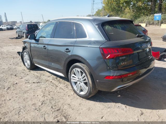 2019 AUDI Q5 WA1BNAFY6K2068592 Photo 2