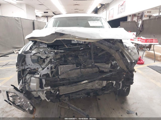 Nissan ROGUE S 2018 KNMAT2MT2JP576600 Image 12