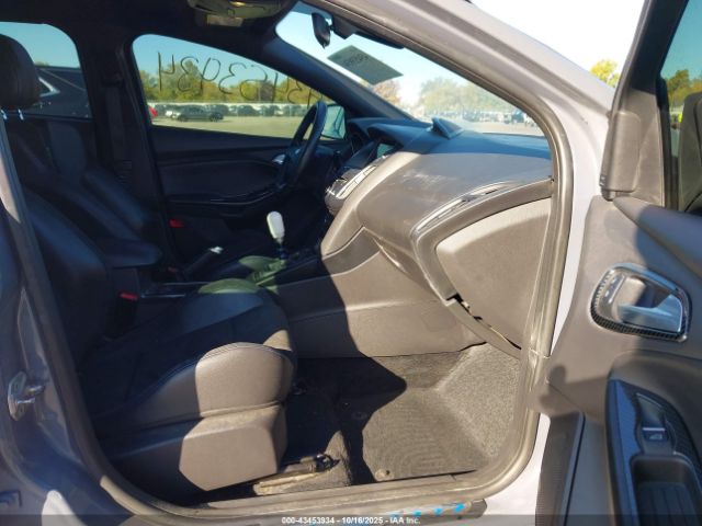 2016 FORD FOCUS RS WF0DP3TH0G4116895 Photo 4