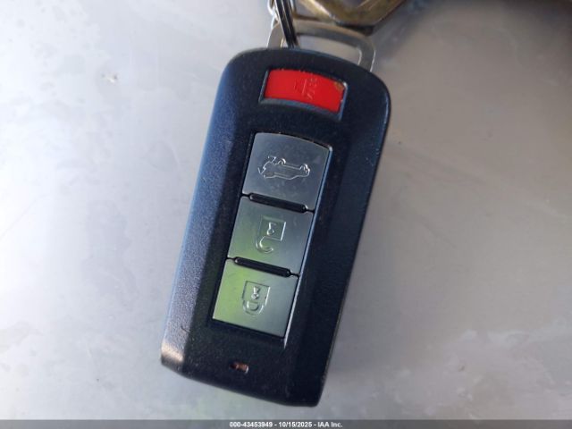 2020 MITSUBISHI OUTLANDER JA4AD3A32LZ036785 Photo 10