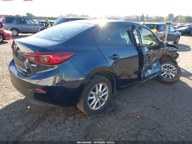 3MZBM1T73GM240417 Mazda Mazda3 I Sport