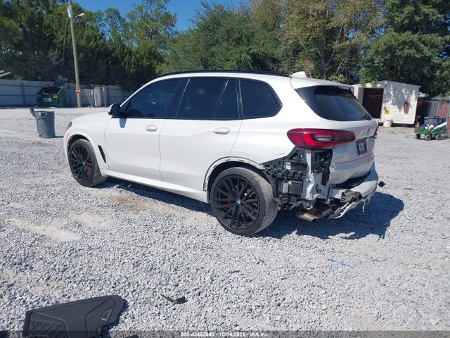 2021 BMW X5 5UXCR4C08M9D80505 Photo 2