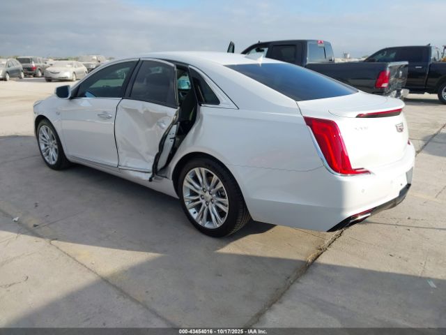 2018 CADILLAC XTS 2G61M5S34J9146828 Photo 2