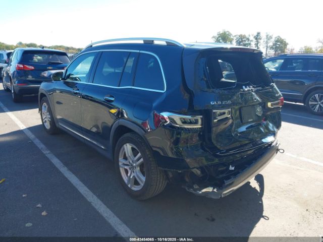 2021 MERCEDES-BENZ GLB 250 W1N4M4HB2MW107467 Photo 2