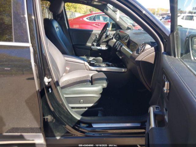 2021 MERCEDES-BENZ GLB 250 W1N4M4HB2MW107467 Photo 4