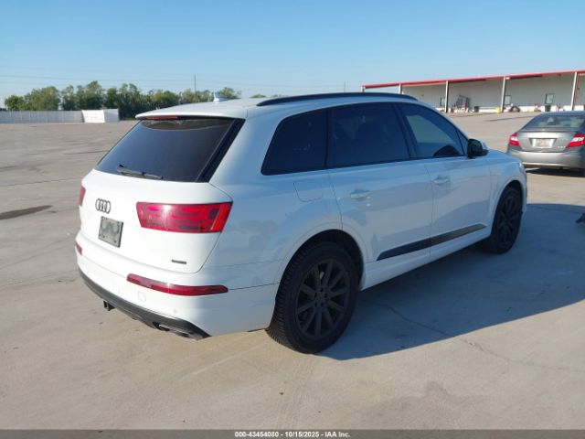 2019 AUDI Q7 WA1LAAF75KD040794 Photo 3