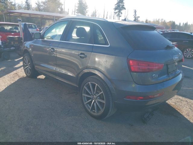 2018 AUDI Q3 WA1HCCFS7JR007975 Photo 2