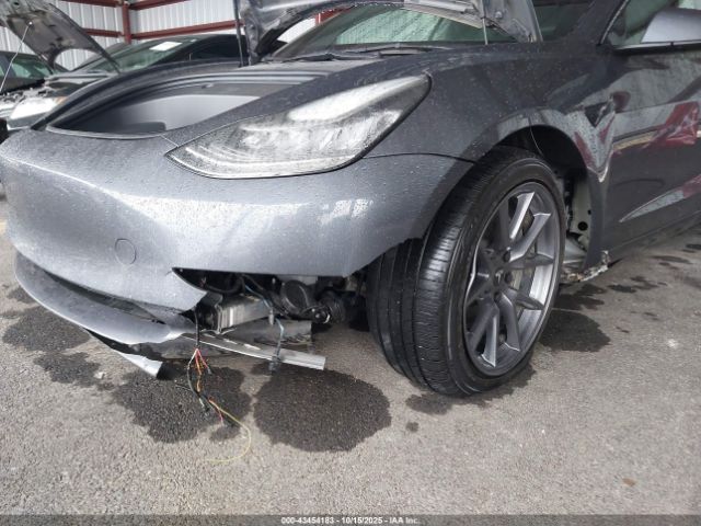 2022 TESLA MODEL 3 5YJ3E1EB7NF240105 Photo 5