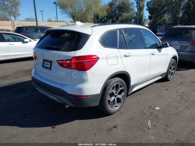2017 BMW X1 WBXHU7C36H5H37696 Photo 3