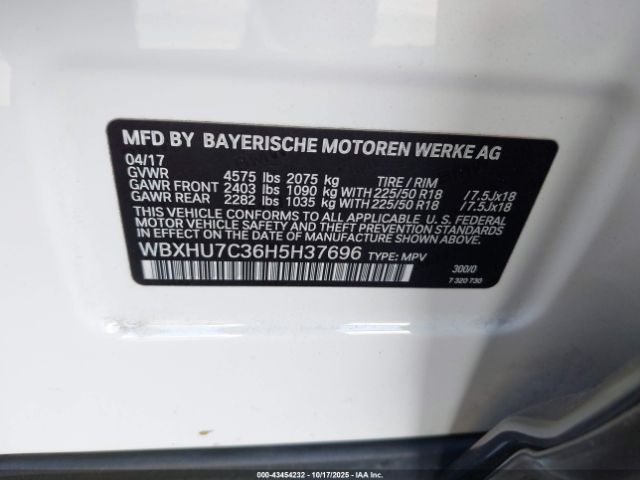 2017 BMW X1 WBXHU7C36H5H37696 Photo 8