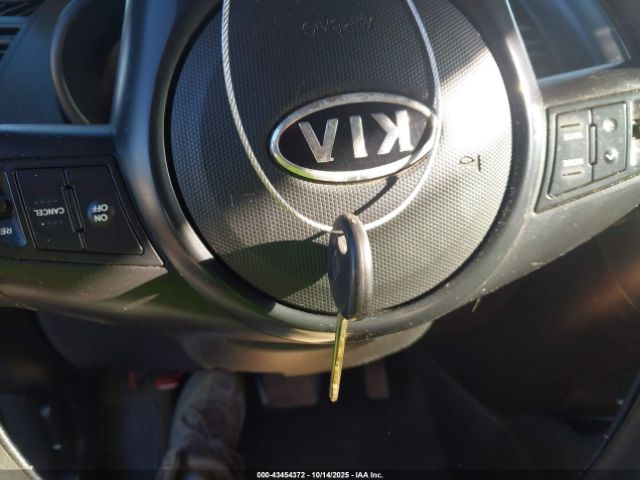 2012 KIA SOUL KNDJT2A56C7739841 Photo 10