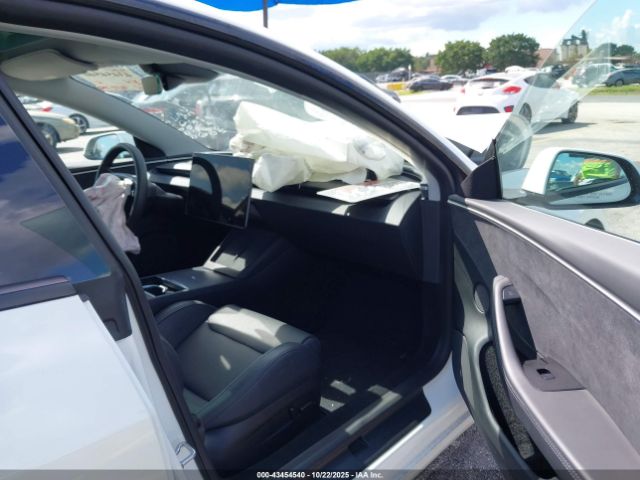 2024 TESLA MODEL 3 5YJ3E1ET3RF889091 Photo 4