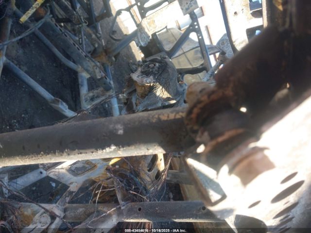 2022 POLARIS RZR 3NSN4V996NH415585 Photo 9