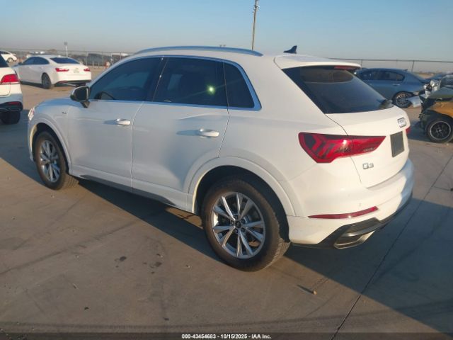 2022 AUDI Q3 WA1EECF31N1149104 Photo 2