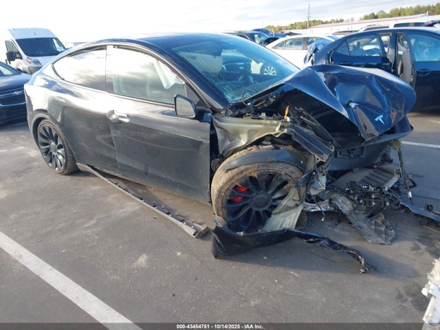 2022 TESLA MODEL Y 7SAYGDEF6NF390827 Photo 0