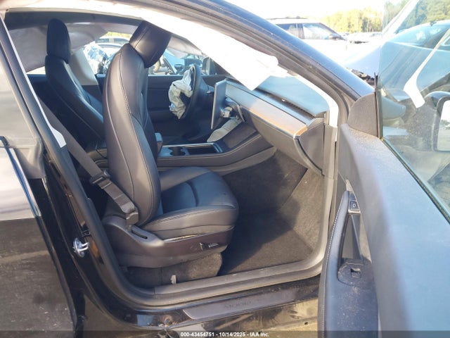 2022 TESLA MODEL Y 7SAYGDEF6NF390827 Photo 4