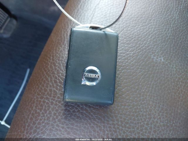 2018 VOLVO XC60 YV4102RK3J1003049 Photo 10