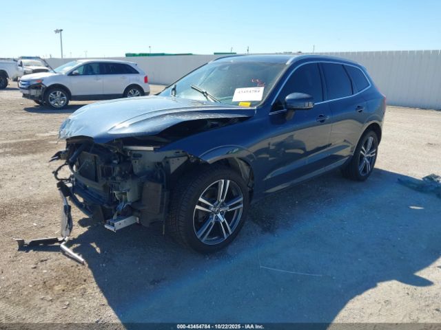 2018 VOLVO XC60 YV4102RK3J1003049 Photo 1