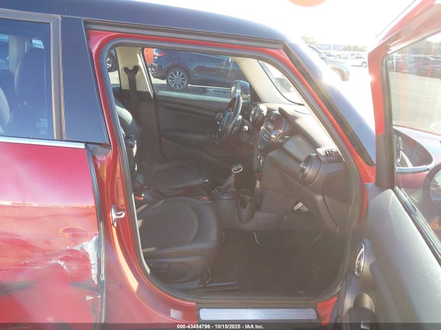 2016 MINI HARDTOP WMWXU1C5XG2D11725 Photo 4